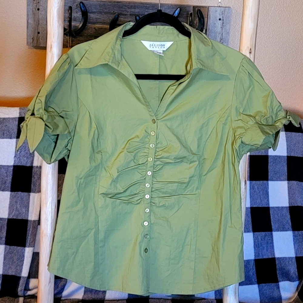 Womens button up blouse with tie sleeves size large